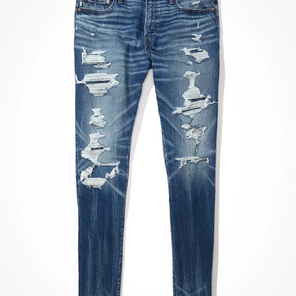 American Eagle Men’s Ripped Jeans! - Picture 2 of 5